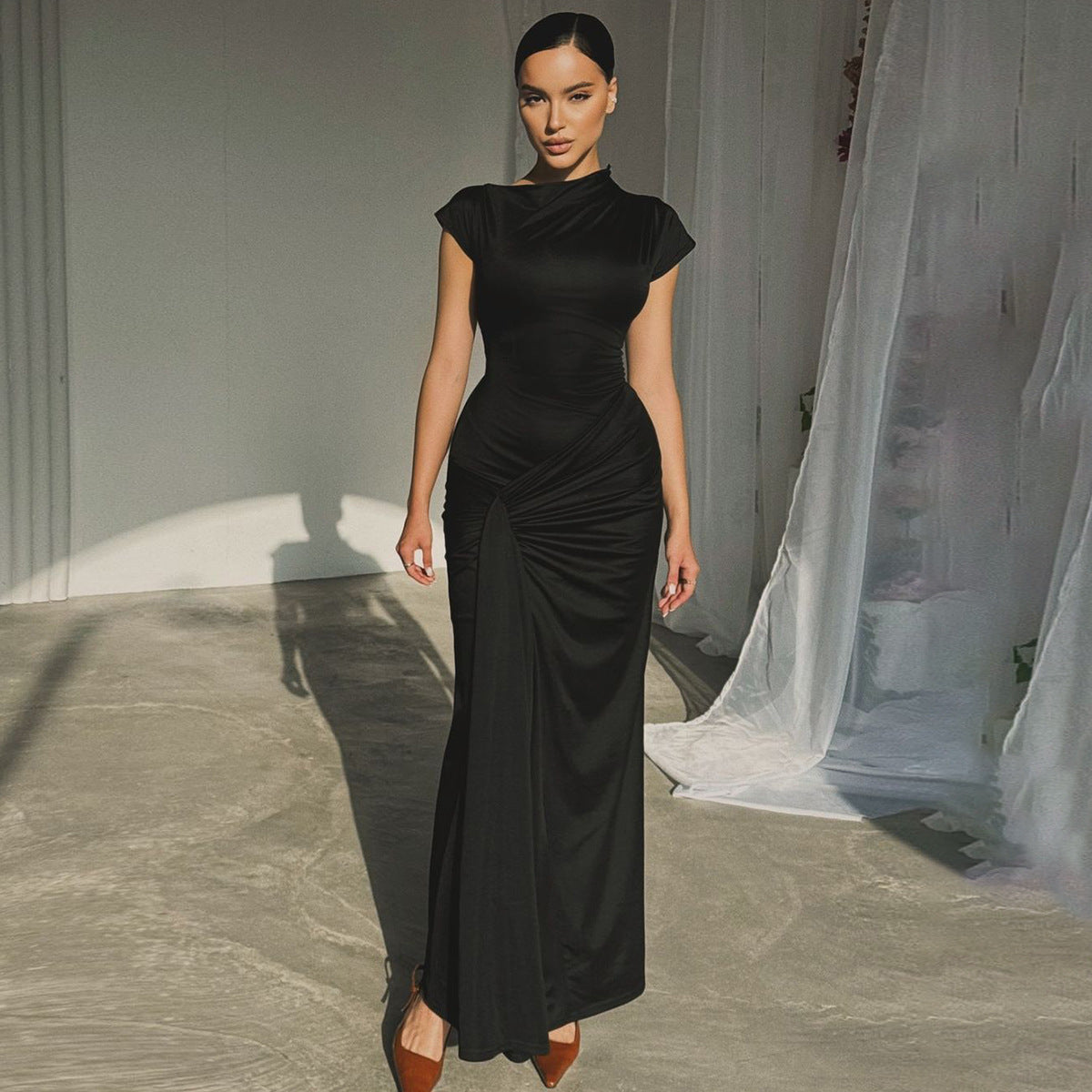 Séraphine short sleeve satin maxi dress, available in Black and Nude