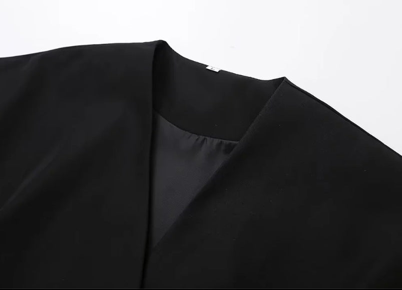 Fleur Metal-Detail V-Neck Sleeveless Top