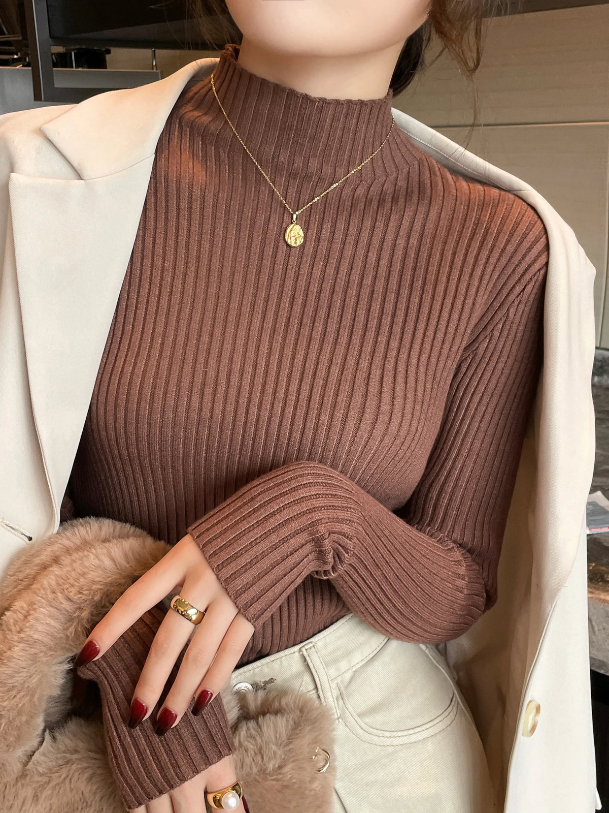 Céleste Slim Ribbed Turtleneck