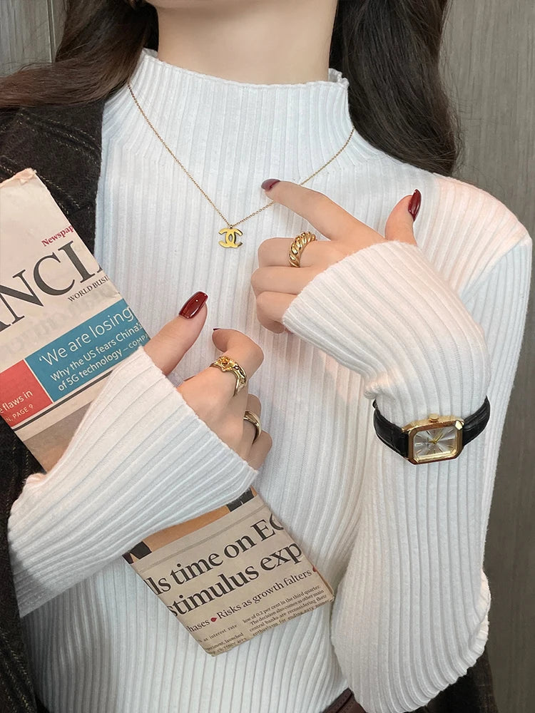 Céleste Slim Ribbed Turtleneck